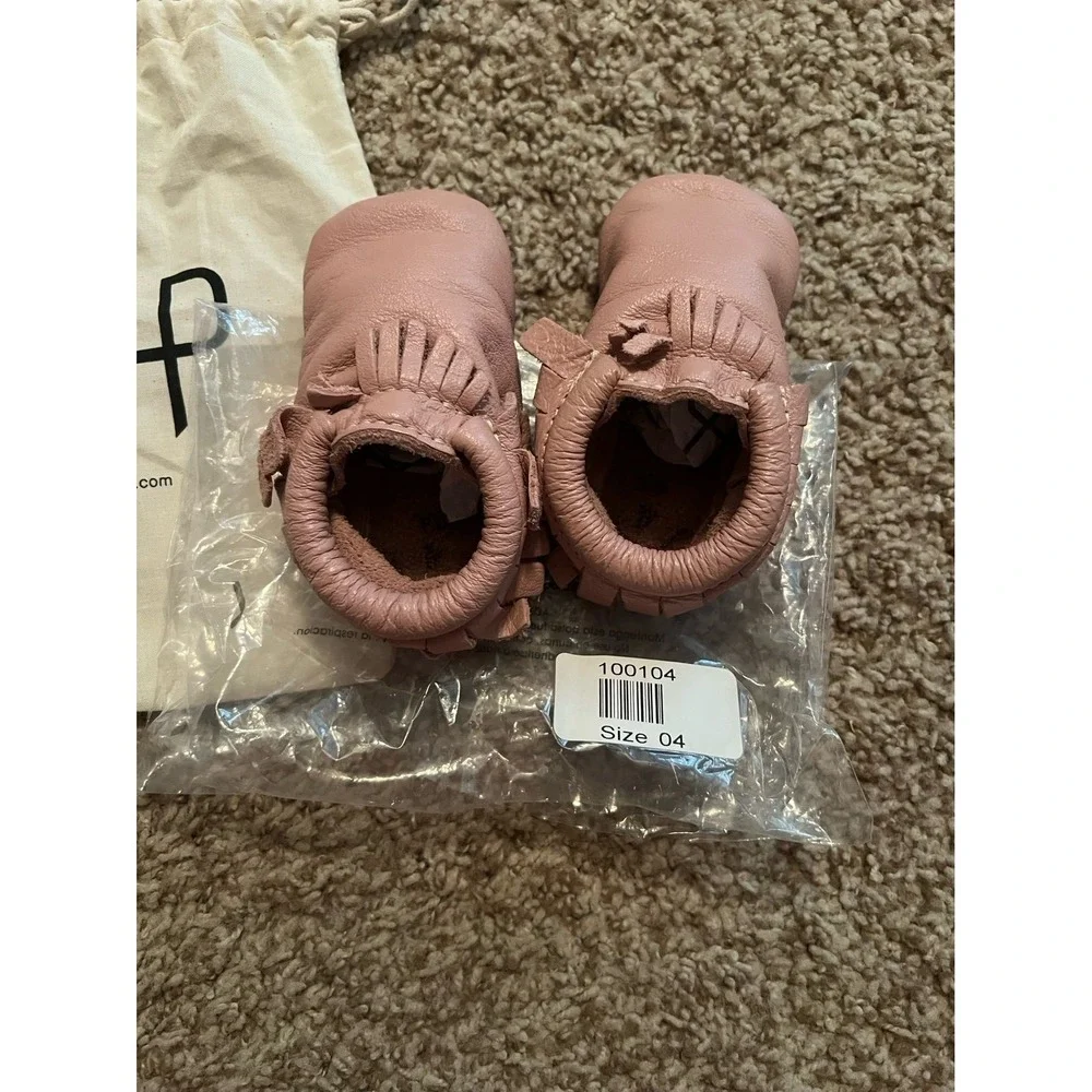 Freshly Picked blush Moccasins size 4